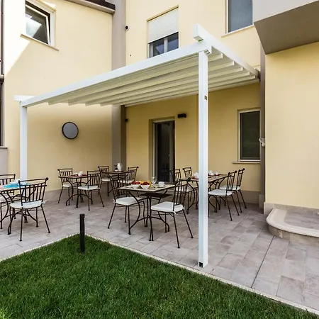 Casa Rita Πανσιόν Sabaudia