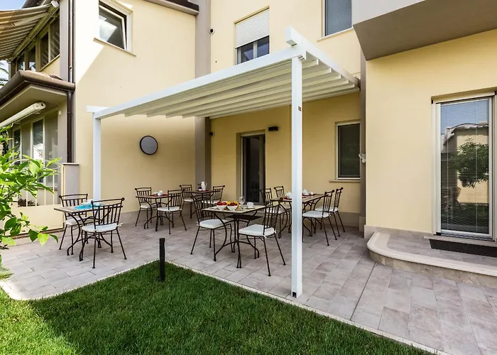 Casa Rita Πανσιόν Sabaudia